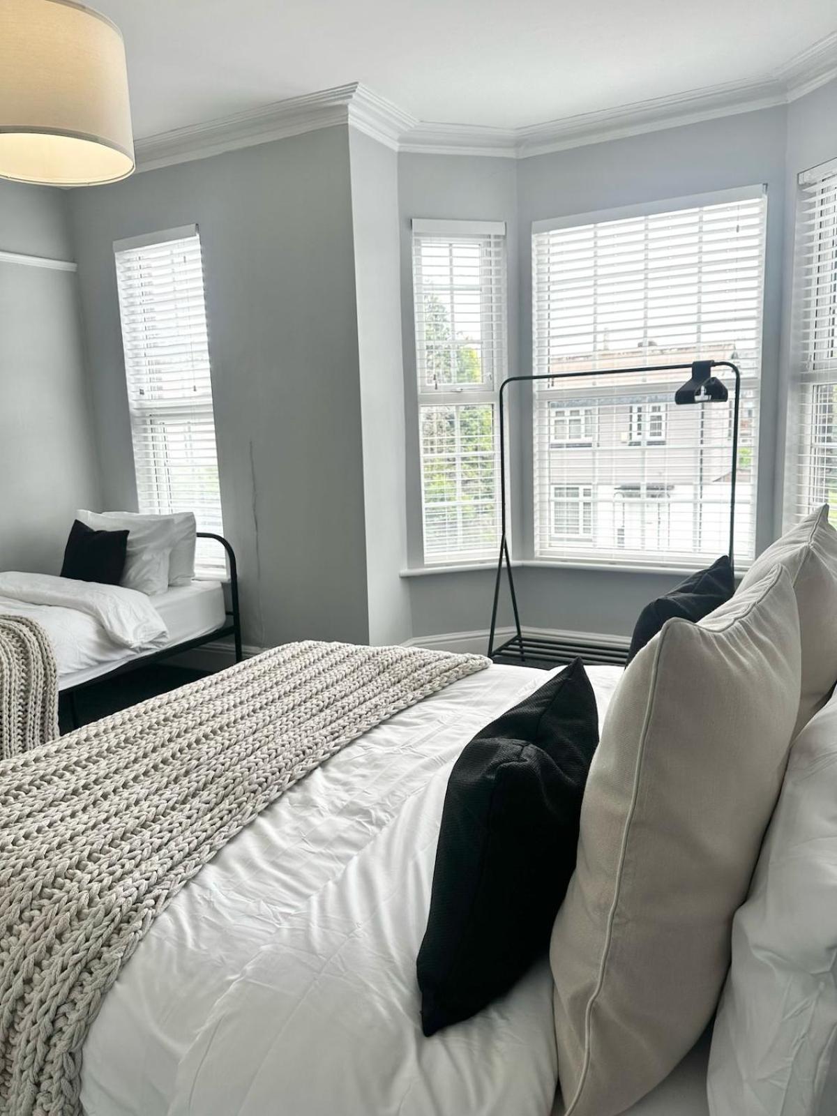 Holiday home Luxury 5 Bed Salford Free Parking Manchester