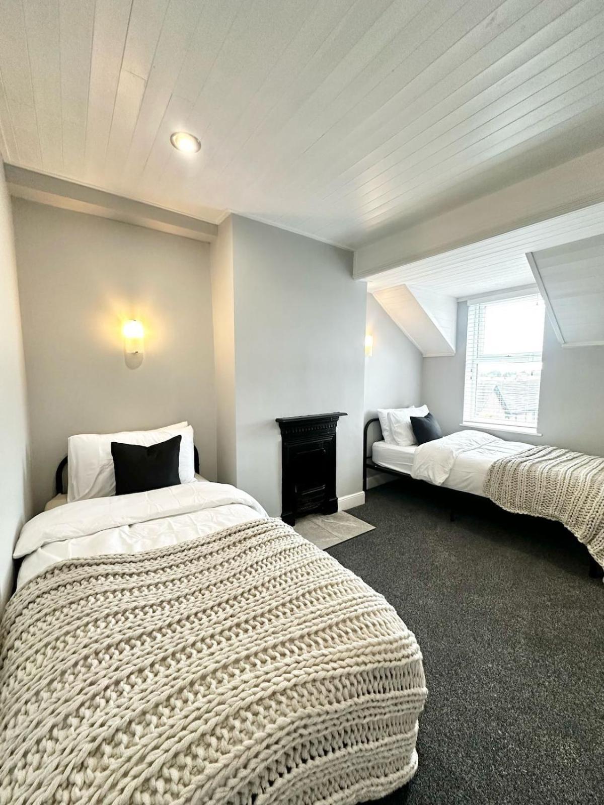 Luxury 5 Bed Salford Free Parking * Manchester